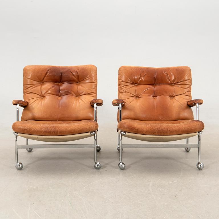 Bruno Mathsson, a pair of "Karin" armchairs for Dux, late 20th century.