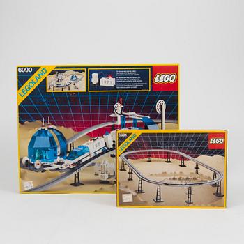 A Lego "Monorail Transport System" 6990 and extra tracks 6921, Denmark, 1987.