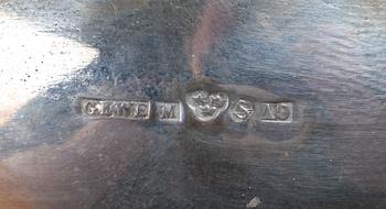FAT SAMT SOCKERSKÅL OCH GRÄDDKANNA, silver, rokokostil, bla GEWE, 1900-tal.
