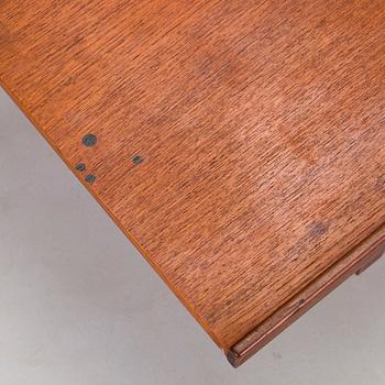 Olof Ottelin, a 1960s 'Formula' bench / coffee table for Keravan Puusepäntehdas, Stockmann, Finland.