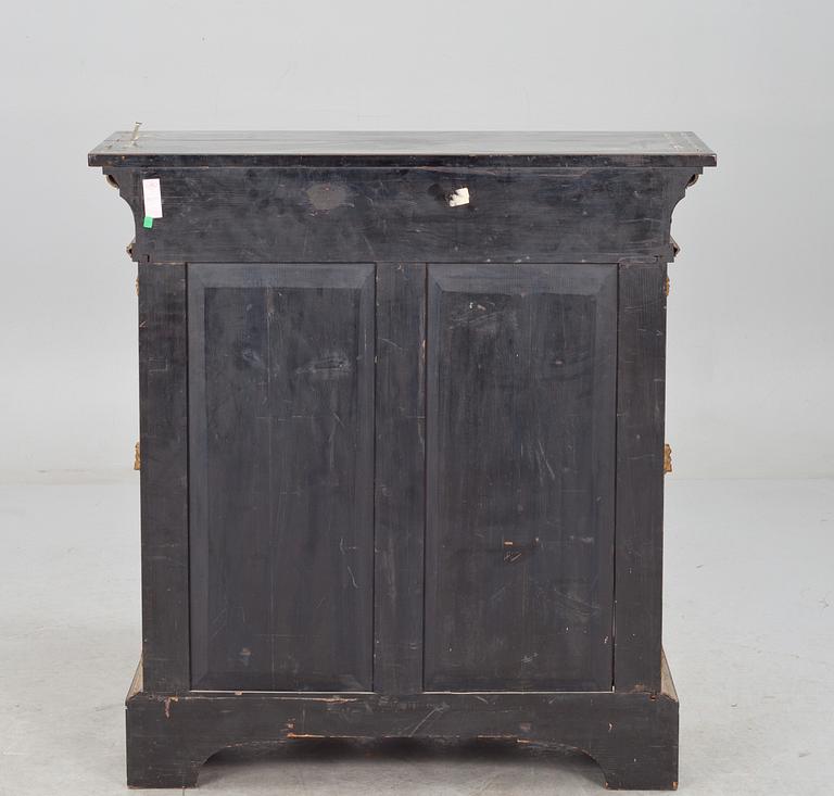 KONSOLSKÅP, boullearbete. Napoleon III, Frankrike 1800-tal.