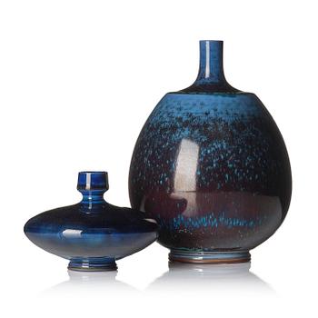 84. Berndt Friberg, a set of two stoneware vases, Gustavsberg Studio, Sweden 1964-65.