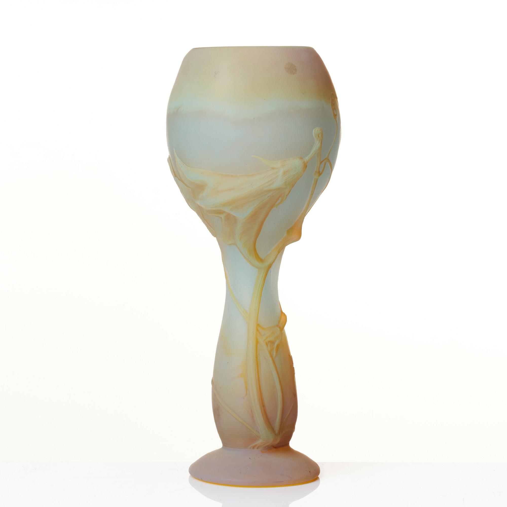 Daum, an Art Nouveau mould blown soufflé glass vase, Nancy, France.