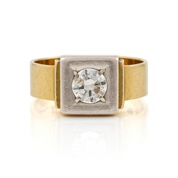510. Wiwen Nilsson, a ring, 18K gold with a round brilliant-cut diamond, Lund 1964.