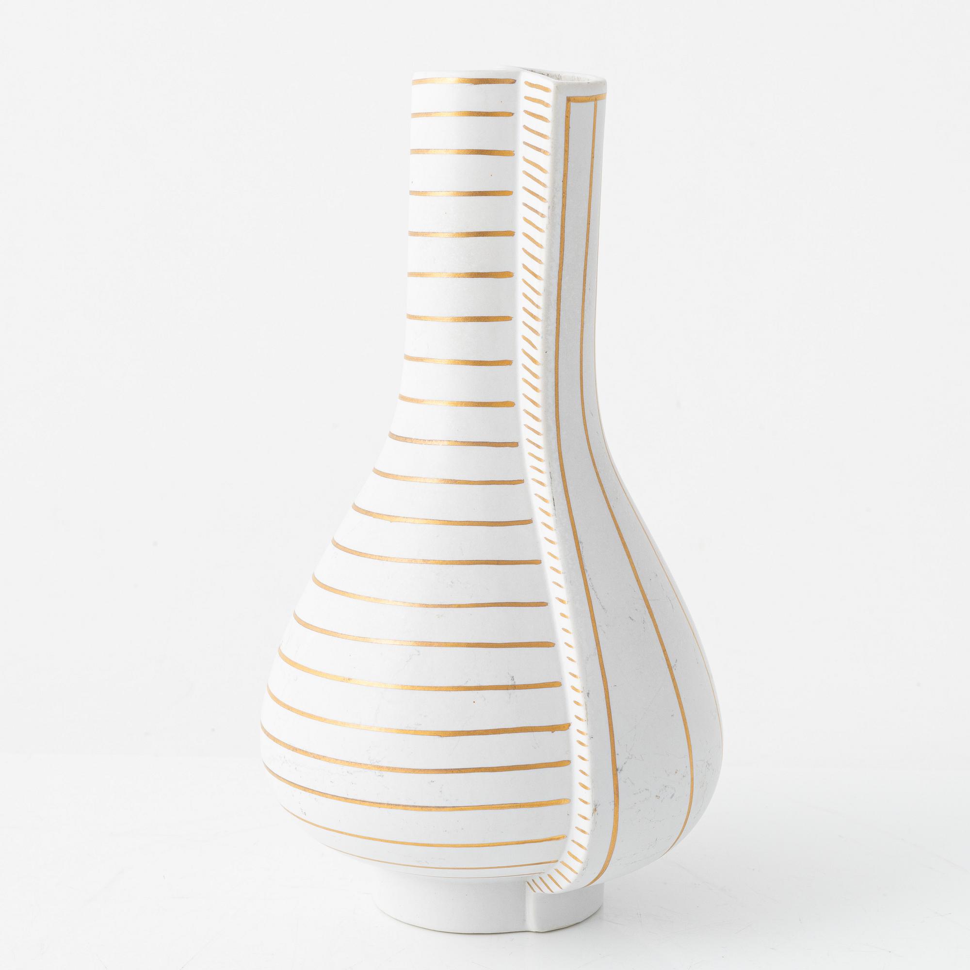Wilhelm Kåge, a 'Guldsurrea' stoneware vase, Gustavsbergs studio.