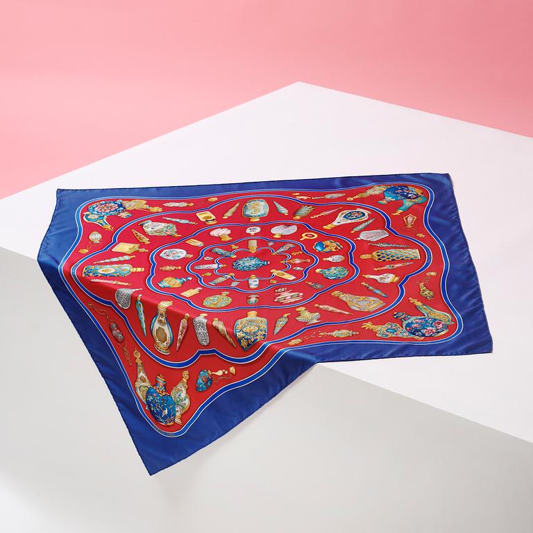SCARF, "Qu'importe le flacon", Hermès.