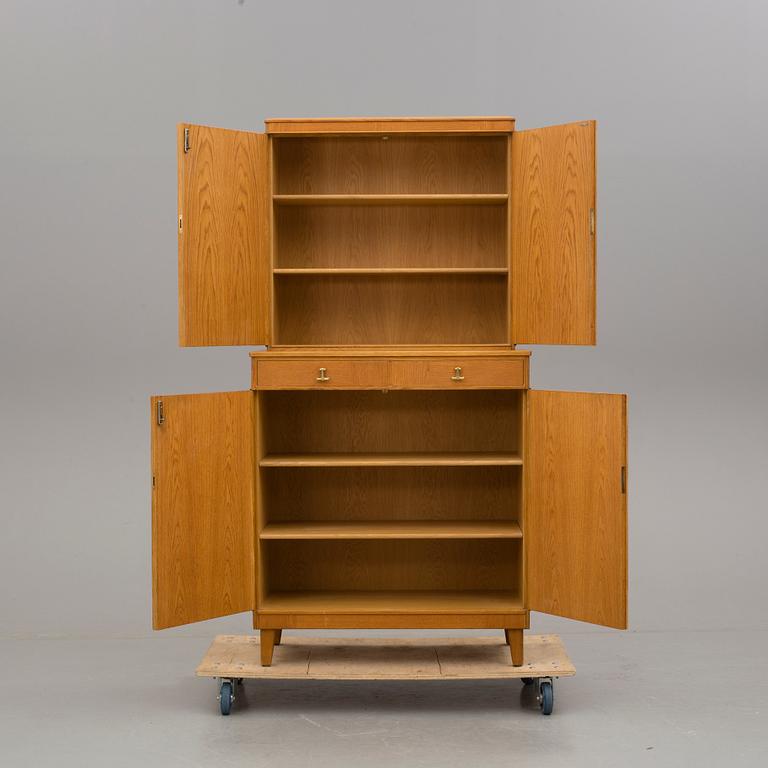 SKÅP, "Gustavus", Carl Malmsten, Åfors, formgiven 1941.
