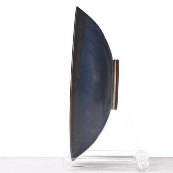 Berndt Friberg, a stoneware teapot and a bowl, Gustavsberg studio, Sweden 1960.