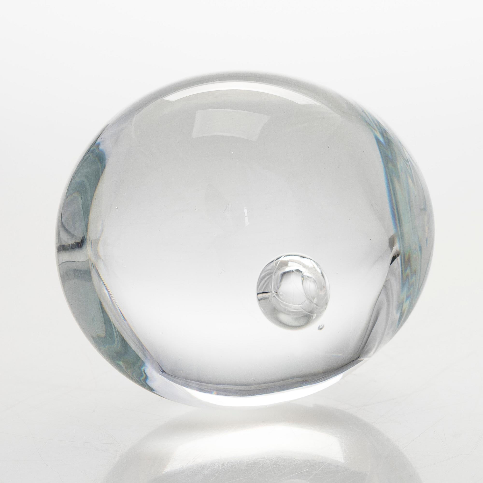 Timo Sarpaneva, an art glass, signed Timo Sarpaneva Iittala.