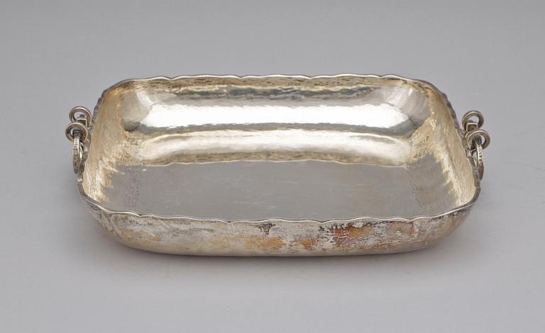 FAT, sterlingsilver, Peru, 1900-tal. Vikt ca 602 g.