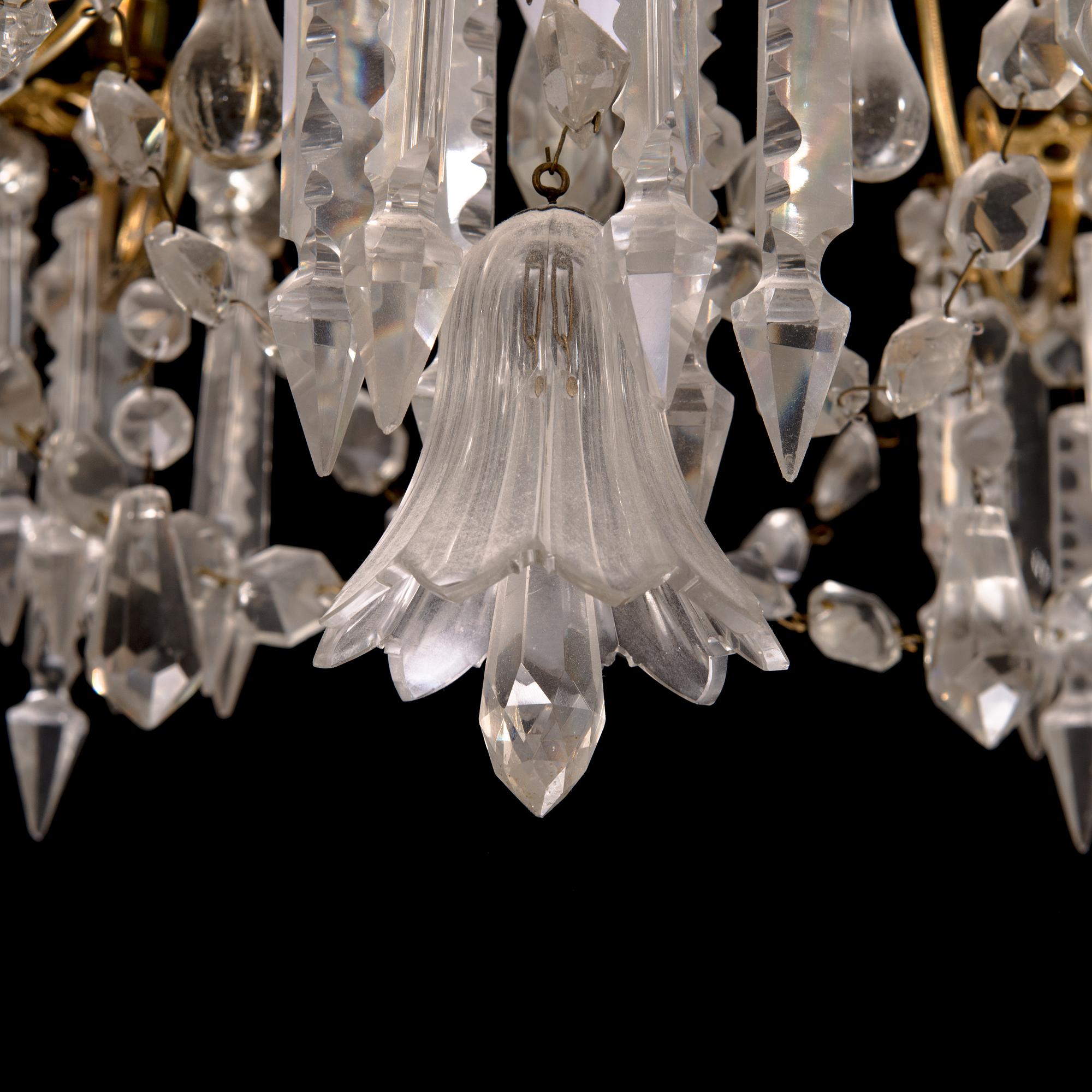 A late 19th-century chandelier.