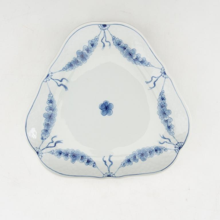 Harriet Bing, service, 30 pieces, "Empire", Bing & Grøndahl, Denmark.