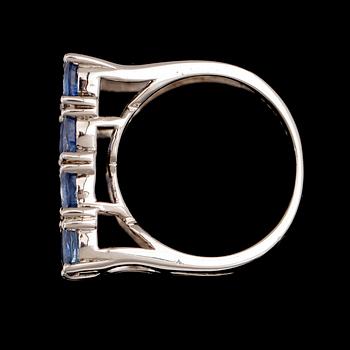 RING, sterlingsilver, blå kyaniter tot ca 5.60 ct.