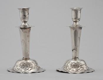 LJUSSTAKAR, ett par, silver, GAB, Stockholm, 1946. Total vikt 255 g.