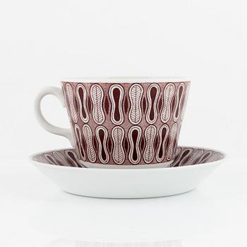 A porcelain teacup with saucer, Arabia, Finland, mid 20th century.