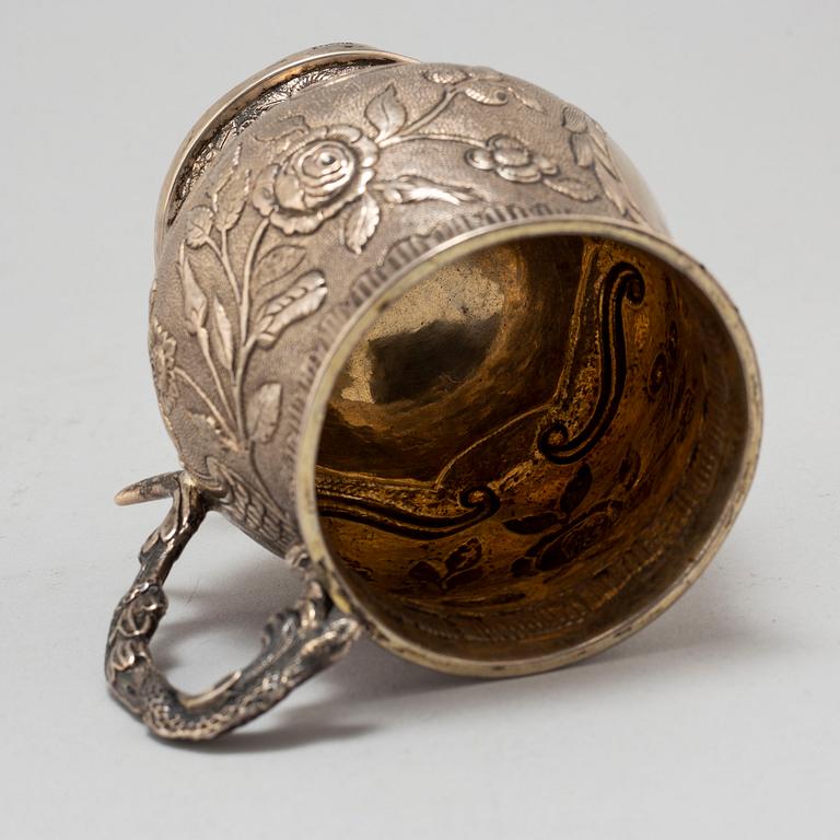 A SILVER TANKARD, indistinct marks, makers mark M&Co.