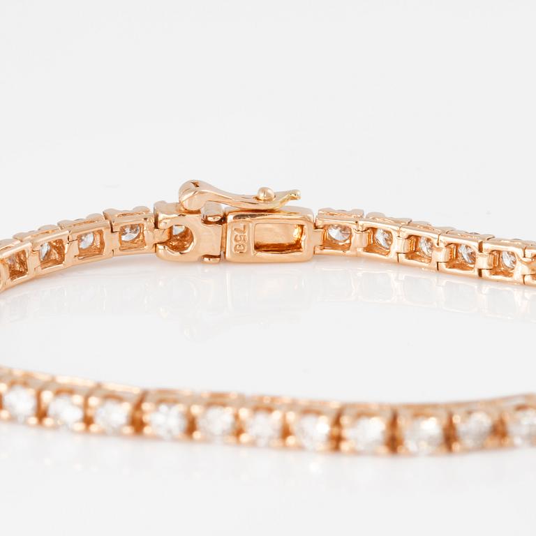 ARMBAND, sk tennisarmband, med briljantslipade diamanter, ca 2.10 ct.
