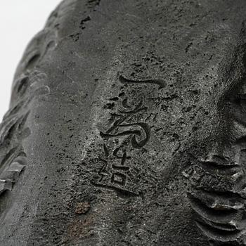 SKULPTUR, patinerad metall, signerad, 1900-tal.