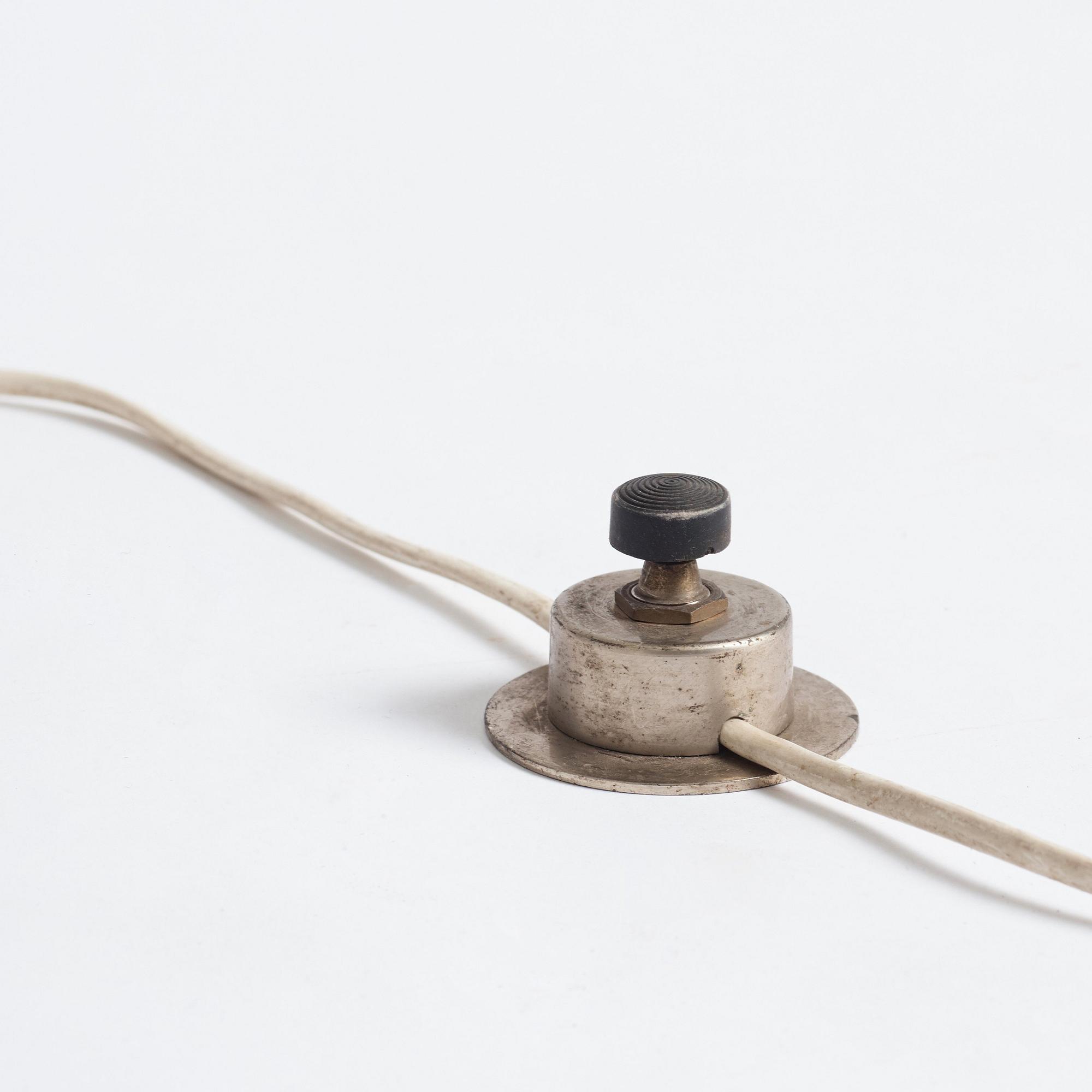 Pietro Chiesa, a floor lamp, Fontana Arte Italy, post 1935.