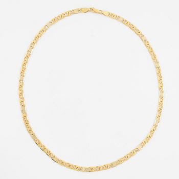 18K gold necklace.