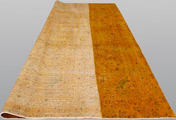 An oriental carpet, ca 353 x 258 cm.