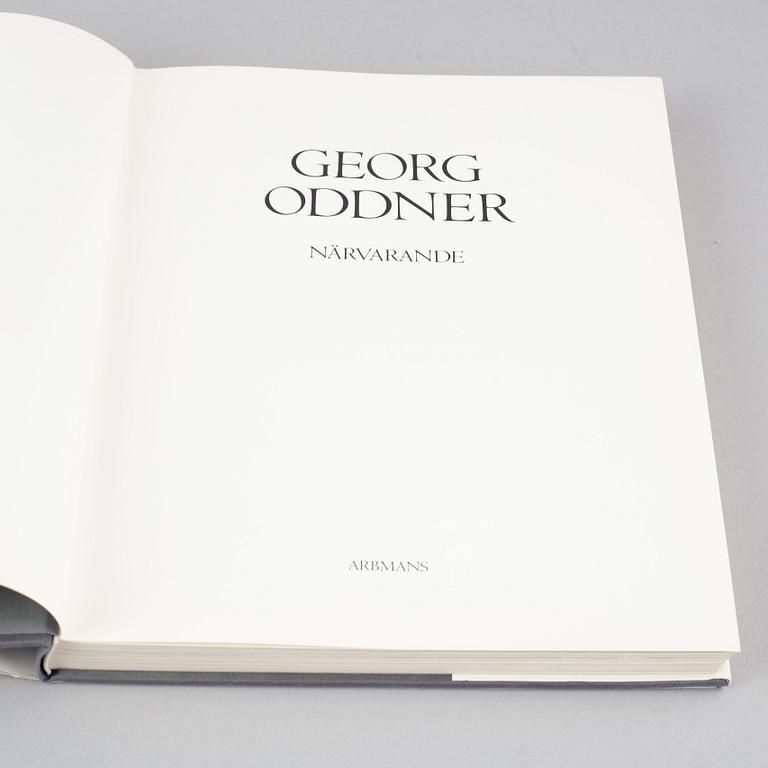 Georg Oddner, the book "Närvarande" and 1 catalogue.