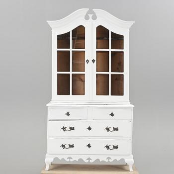 VITRINSKÅP, rokokostil, 1800-tal.