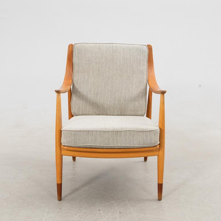 Peter Hvidt & Orla Mølgaard Nielsen, fåtölj, "FD 135", för France & Daverkosen, Danmark, 1950-tal.