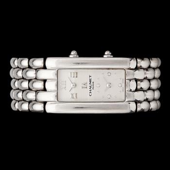 136. LADIES WRIST WATCH, Chaumet with brilliant cut diamonds.