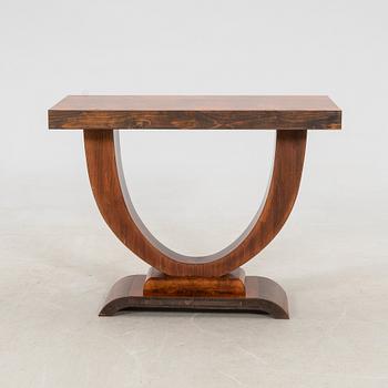 Sidobord 1900-talets första hälft.