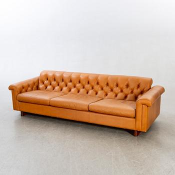 Karl Erik Ekselius, soffa , skinn, Chesterfield-modell.