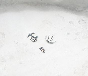 SKÅL, rokokostil, otydliga stämplar, omkring år 1900. Vikt ca 235 gram.