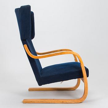 Alvar Aalto, a mid-20th century '401' armchair for  O.Y. Huonekalu- ja Rakennustyötehdas A.B. Finland.