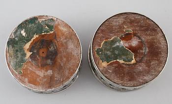COASTERS, 2 st, nysilver och trä, Polen, 1900-talets mitt.