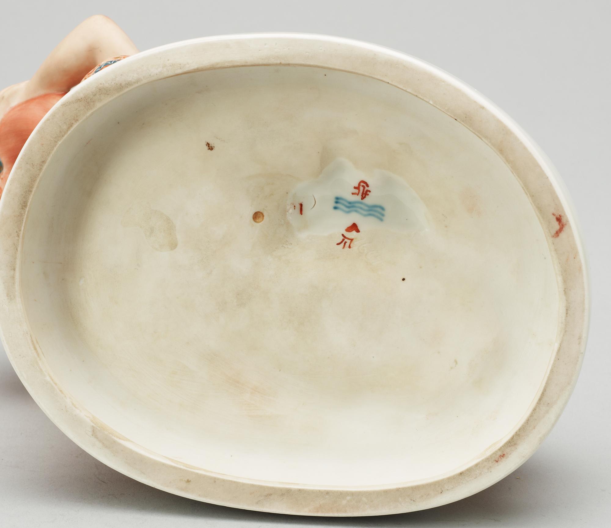 GERHARD HENNING, figurgrupp för Den Kongelige Porcelainsfabrik, Danmark.