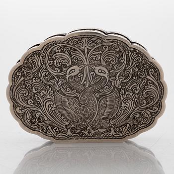 Dosa, silver, Kandyan Arts Association, Sri Lanka, sannolikt 1900-talets första hälft.
