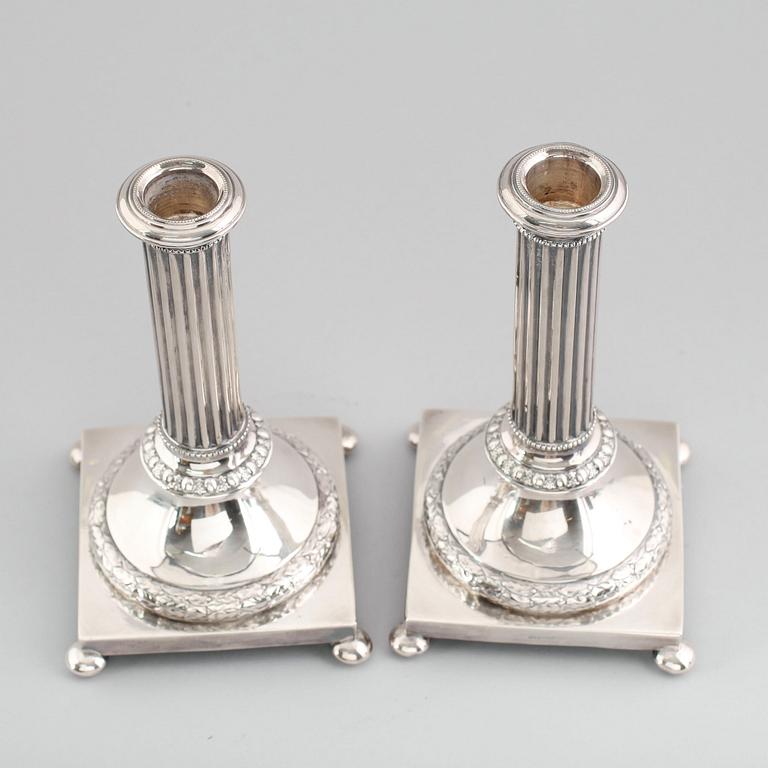 LJUSSTAKAR, 1 par, nysilver, CG Hallberg, 1900-talets första hälft.