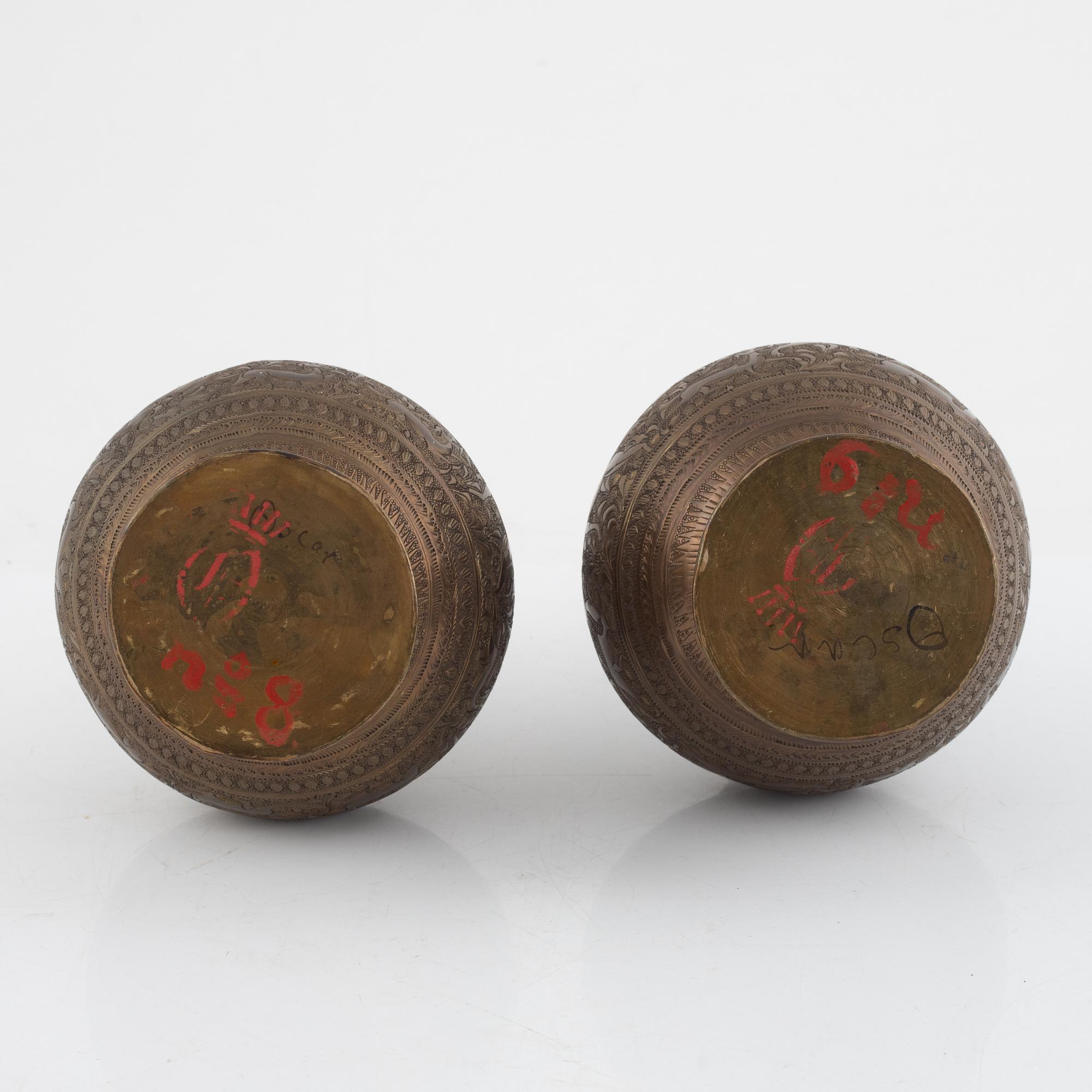 A pair of brass flasks with covers, marked with Prince Oscar Carl August Bernadotte, 1880s.