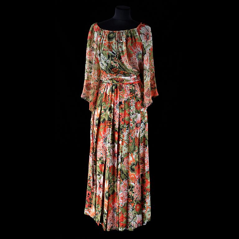 A floral patterned silk long skirt and blouse by Christian Dior.