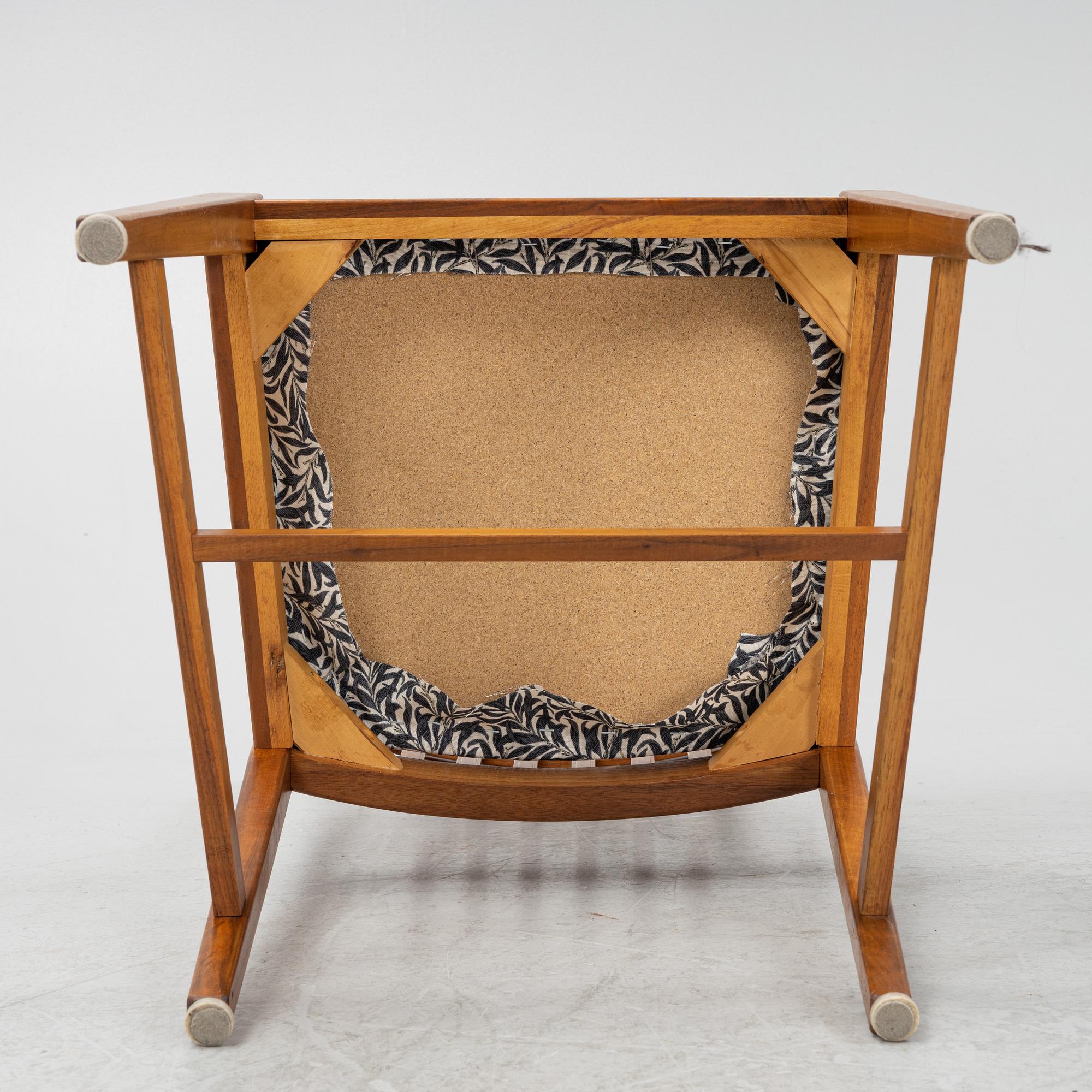 Svante Skogh, eight 'Vindö' chairs, Balders Snickeri, Vaggeryd, Sweden, second half of the 20th century.