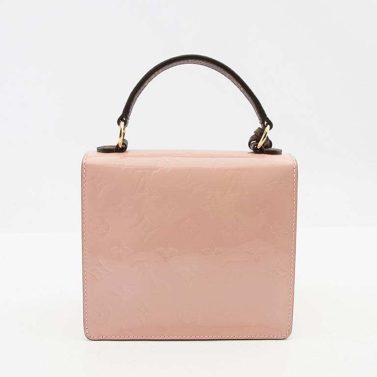 Louis Vuitton,