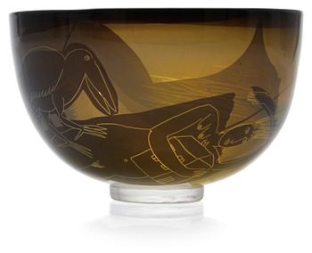 1032. An Ann Wärff glass bowl, Stenhytta ca 1981.