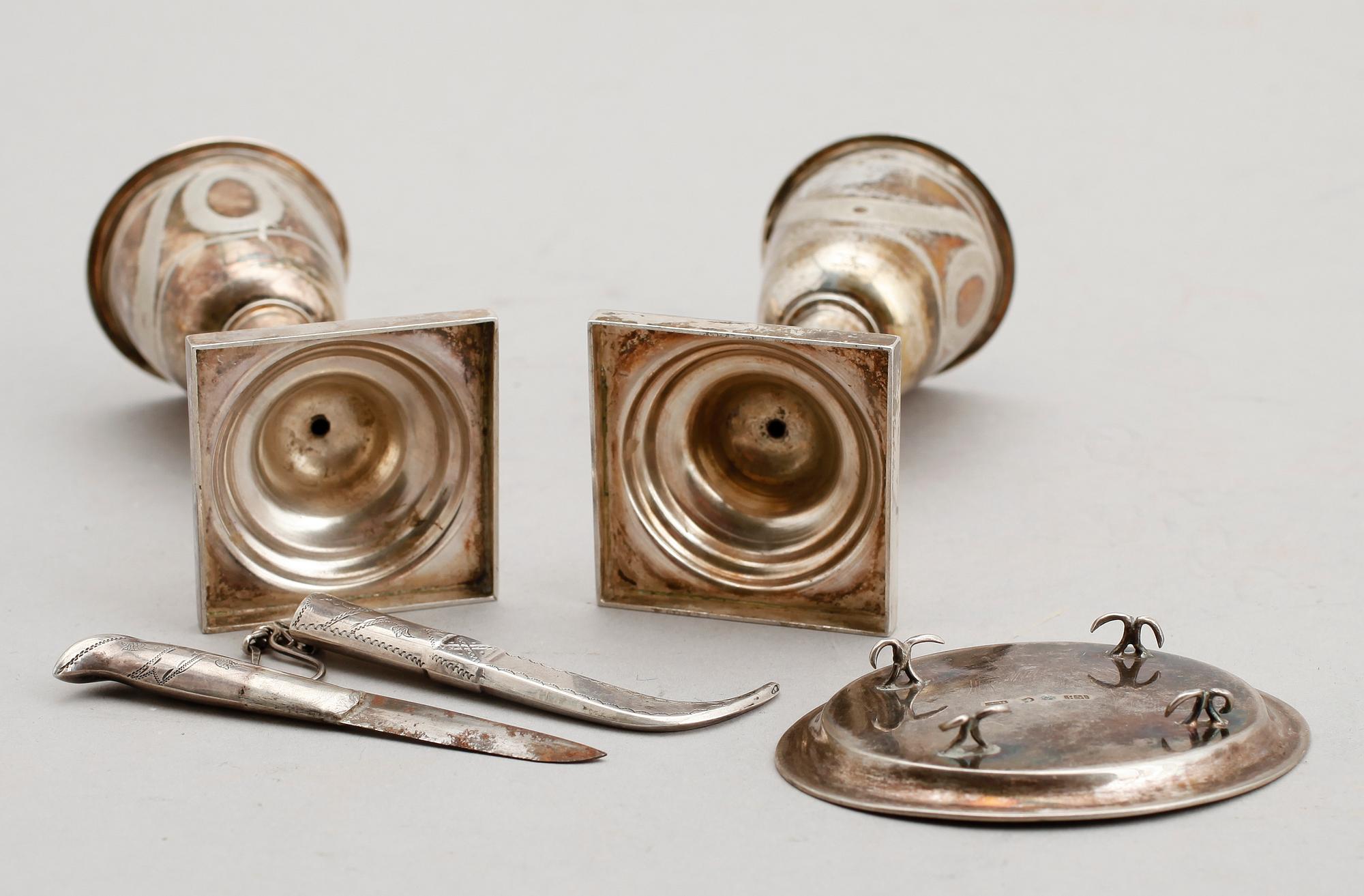 SILVERFÖREMÅL, 4 delar, 1800-/1900-tal. Vikt ca 167 g.