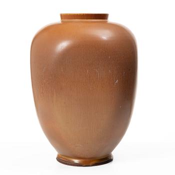 Berndt Friberg, A stoneware floor vase, Gustavsberg Studio, 1962.