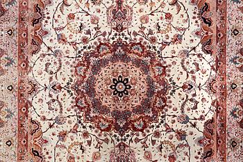 A carpet, Tabriz, part silk, 50 Raj, ca 340 x 253 cm.