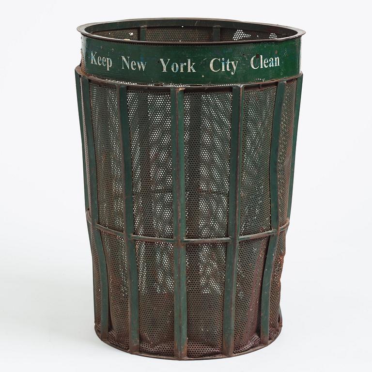 Klara Lidén, "Untitled (Trashcan)".