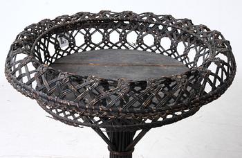 BLOMBORD, engelsk stil, 1900-tal.