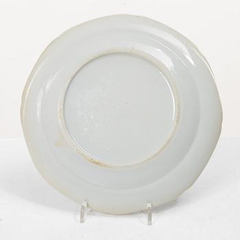 Service pieces, 12 pieces, company porcelain. Qing dynasty, circa 1800.