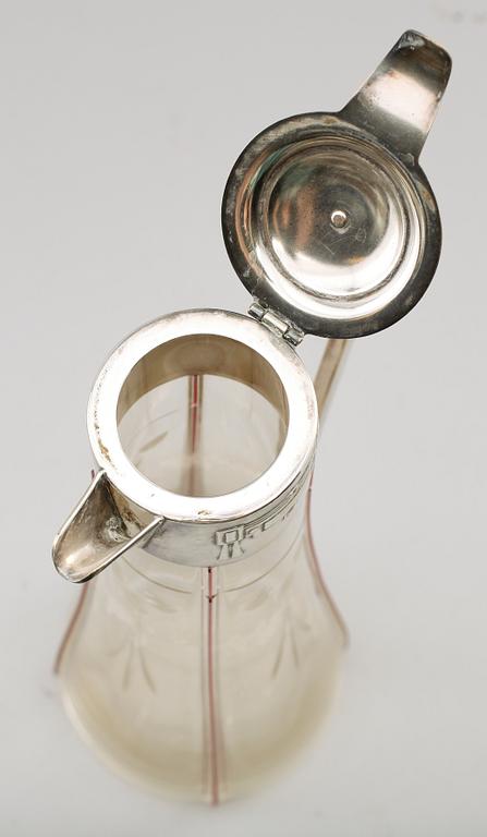 VINKARAFF, glas och nysilver, omkring år 1900.