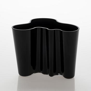 Alvar Aalto, vas, modell 3030, signerad Alvar Aalto Iittala.